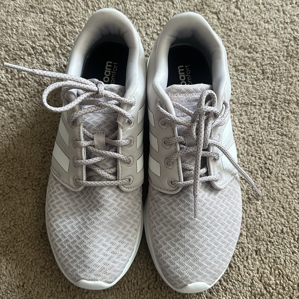 Adidas Cloudfoam women size 8 - Picture 2 of 4